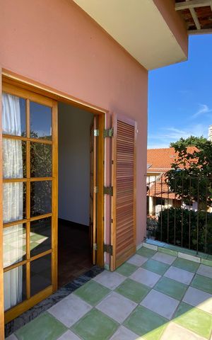 Casa para alugar com 247m², 5 quartos e 2 vagas