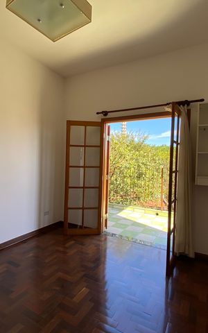 Casa para alugar com 247m², 5 quartos e 2 vagas