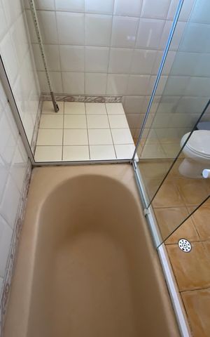 Casa para alugar com 247m², 5 quartos e 2 vagas