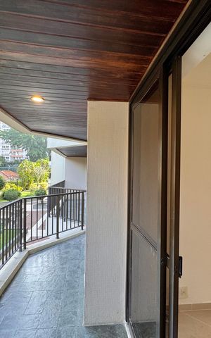 Apartamento para alugar com 116m², 3 quartos e 2 vagas Apartamento para alugar com 116m², 3 quartos e 2 vagasVaranda