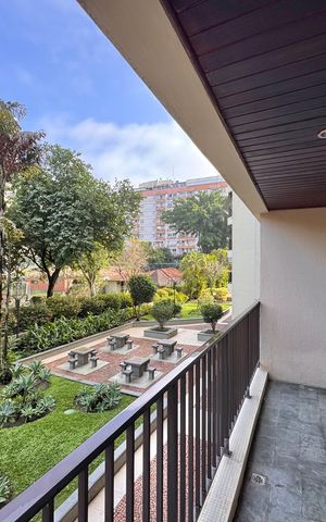 Apartamento para alugar com 116m², 3 quartos e 2 vagas Apartamento para alugar com 116m², 3 quartos e 2 vagasSuíte - Varanda