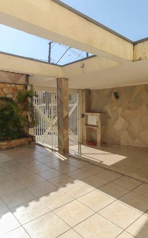 Casa para alugar com 150m², 3 quartos e 4 vagasGaragem