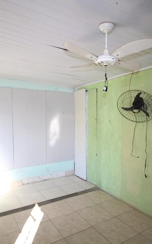 Casa à venda com 100m², 3 quartos e 2 vagasQuarto 1