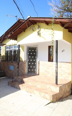 Casa à venda com 100m², 3 quartos e 2 vagasQuintal