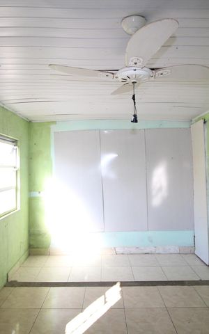Casa à venda com 100m², 3 quartos e 2 vagasQuarto 1