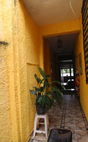 Casa à venda com 300m², 3 quartos e 1 vagaCorredor de Acesso