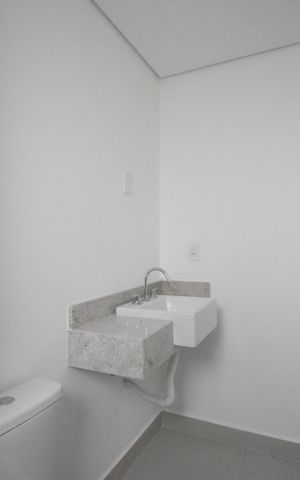 Apartamento à venda com 131m², 3 quartos e 2 vagasBanheiro da Suíte