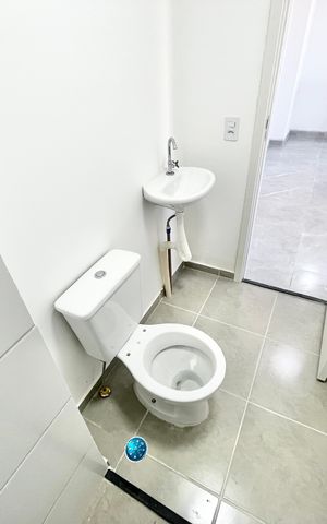 Apartamento para alugar com 37m², 2 quartos e sem vaga Apartamento para alugar com 37m², 2 quartos e sem vagaBanheiro