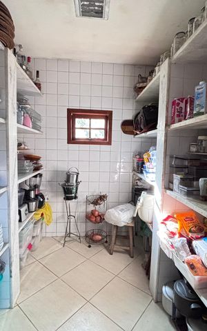 Casa de condomínio para alugar com 960m², 4 quartos e 3 vagas Casa de condomínio para alugar com 960m², 4 quartos e 3 vagasDespensa