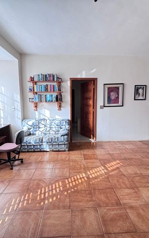 Casa de condomínio para alugar com 960m², 4 quartos e 3 vagas Casa de condomínio para alugar com 960m², 4 quartos e 3 vagasCorredor