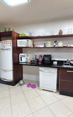 Casa de condomínio para alugar com 960m², 4 quartos e 3 vagas Casa de condomínio para alugar com 960m², 4 quartos e 3 vagasCozinha