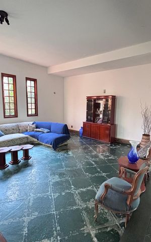 Casa de condomínio para alugar com 960m², 4 quartos e 3 vagas Casa de condomínio para alugar com 960m², 4 quartos e 3 vagasSala 2