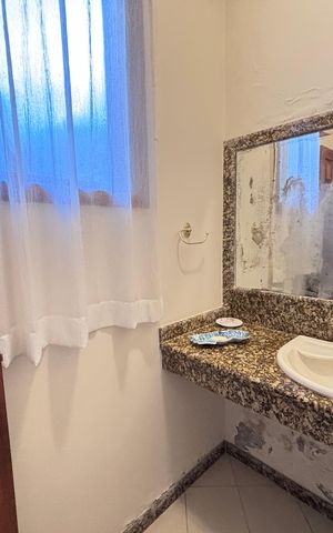 Casa de condomínio para alugar com 960m², 4 quartos e 3 vagas Casa de condomínio para alugar com 960m², 4 quartos e 3 vagasLavabo