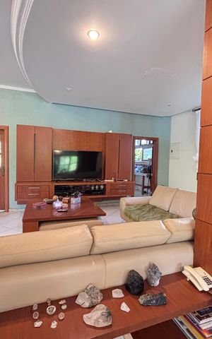 Casa de condomínio para alugar com 960m², 4 quartos e 3 vagas Casa de condomínio para alugar com 960m², 4 quartos e 3 vagasSala