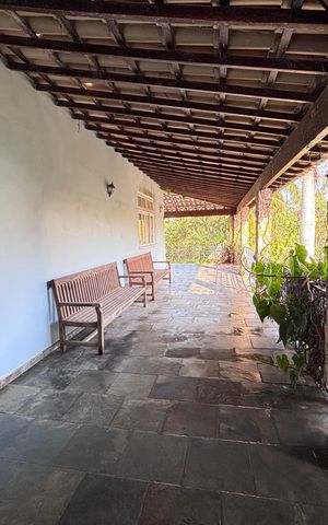 Casa de condomínio para alugar com 960m², 4 quartos e 3 vagas Casa de condomínio para alugar com 960m², 4 quartos e 3 vagasVaranda