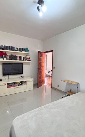 Casa de condomínio para alugar com 960m², 4 quartos e 3 vagas Casa de condomínio para alugar com 960m², 4 quartos e 3 vagasQuarto 1