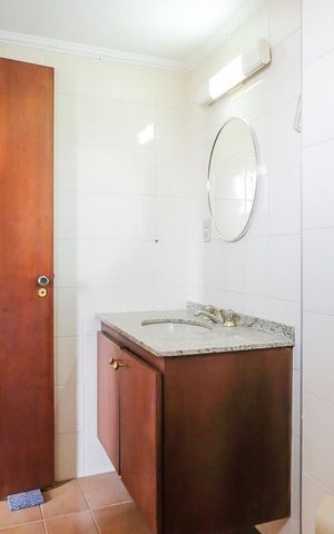 Apartamento à venda com 114m², 3 quartos e 2 vagasBanheiro da suíte