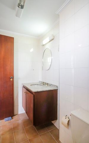 Apartamento à venda com 114m², 3 quartos e 2 vagasBanheiro da suíte