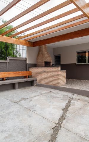 Casa de condomínio à venda com 44m², 2 quartos e 1 vaga Casa de condomínio à venda com 44m², 2 quartos e 1 vagaÁrea comum - Churrasqueira