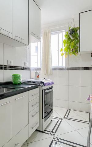 Casa de condomínio à venda com 44m², 2 quartos e 1 vaga Casa de condomínio à venda com 44m², 2 quartos e 1 vagaCozinha