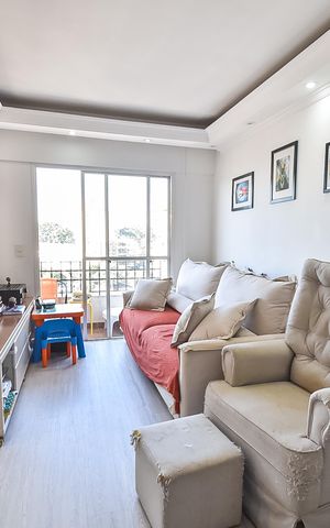 Apartamento à venda com 55m², 2 quartos e 1 vaga Apartamento à venda com 55m², 2 quartos e 1 vagaSala