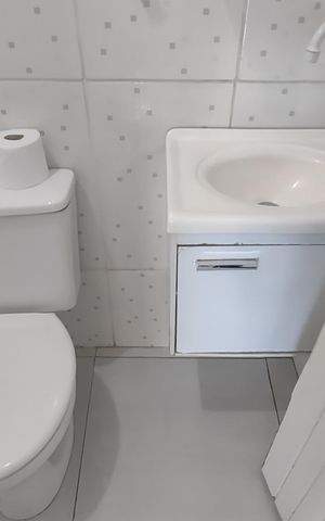 Casa à venda com 565m², 3 quartos e 4 vagas Casa à venda com 565m², 3 quartos e 4 vagasLavabo 1