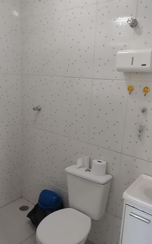 Casa à venda com 565m², 3 quartos e 4 vagas Casa à venda com 565m², 3 quartos e 4 vagasLavabo 1
