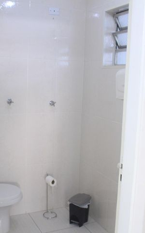 Casa à venda com 565m², 3 quartos e 4 vagasBanheiro 3