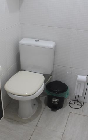 Casa à venda com 565m², 3 quartos e 4 vagasBanheiro 4
