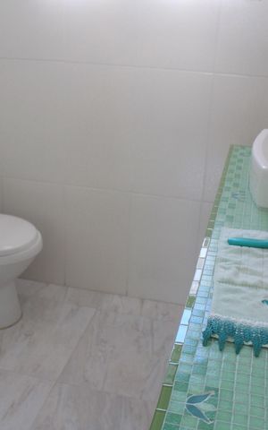 Casa à venda com 565m², 3 quartos e 4 vagasBanheiro 1