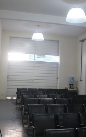 Casa à venda com 565m², 3 quartos e 4 vagasSalão 3