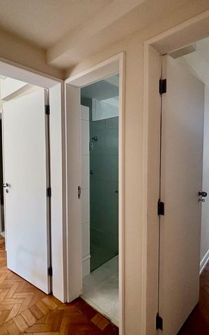 Apartamento à venda com 210m², 2 quartos e 2 vagas Apartamento à venda com 210m², 2 quartos e 2 vagasCorredor