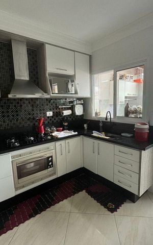 Casa para alugar com 137m², 3 quartos e 2 vagas Casa para alugar com 137m², 3 quartos e 2 vagasCozinha