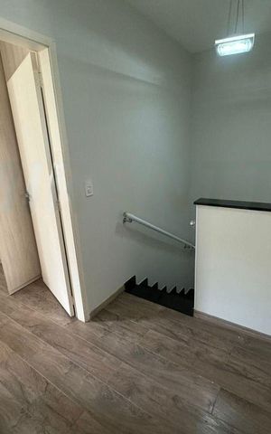 Casa para alugar com 137m², 3 quartos e 2 vagas Casa para alugar com 137m², 3 quartos e 2 vagasCorredor