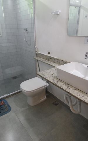 Casa à venda com 251m², 3 quartos e 4 vagasBanheiro Social