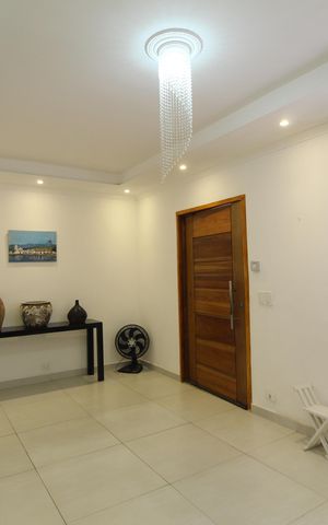 Casa à venda com 251m², 3 quartos e 4 vagasSala