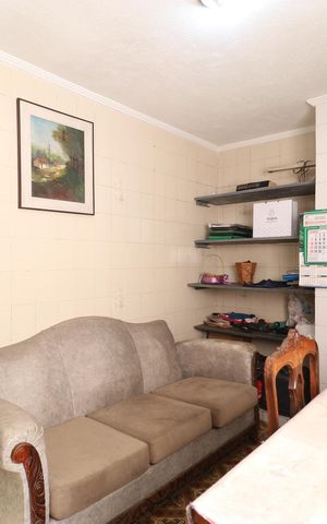 Casa à venda com 180m², 4 quartos e 1 vagaEscritório 