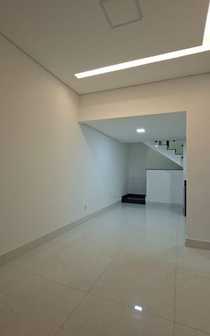 Casa à venda com 105m², 3 quartos e 4 vagasSala