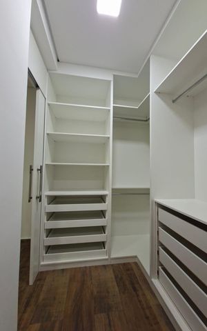 Casa à venda com 105m², 3 quartos e 4 vagasSuíte 
