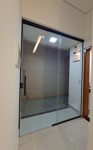 Casa à venda com 105m², 3 quartos e 4 vagasÁrea externa