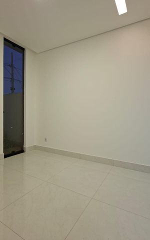 Casa à venda com 105m², 3 quartos e 4 vagasSala