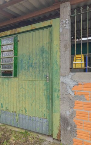 Casa para alugar com 100m², 2 quartos e 2 vagas Casa para alugar com 100m², 2 quartos e 2 vagasFachada
