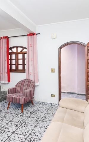 Casa à venda com 170m², 4 quartos e 3 vagasSala