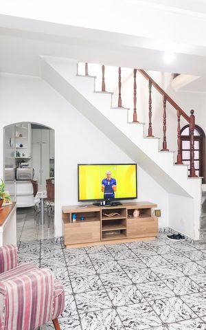 Casa à venda com 170m², 4 quartos e 3 vagasSala