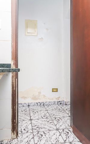 Casa à venda com 170m², 4 quartos e 3 vagasBanheiro 2