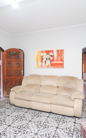 Casa à venda com 170m², 4 quartos e 3 vagasSala