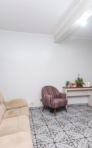 Casa à venda com 170m², 4 quartos e 3 vagasSala