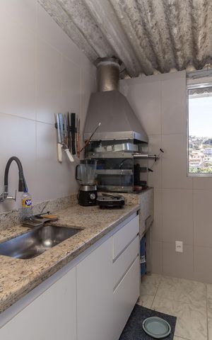 Casa à venda com 700m², 7 quartos e 6 vagas Casa à venda com 700m², 7 quartos e 6 vagasVaranda Casa 2