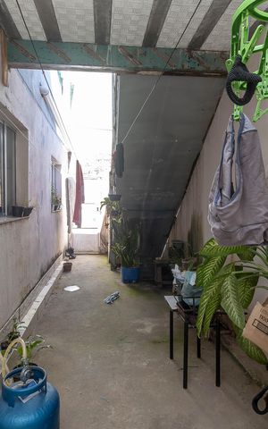 Casa à venda com 700m², 7 quartos e 6 vagas Casa à venda com 700m², 7 quartos e 6 vagasVaranda Casa 3