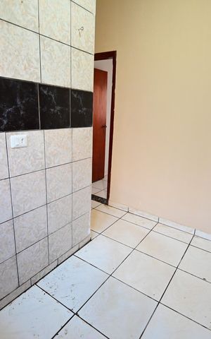 Casa para alugar com 90m², 2 quartos e 1 vaga